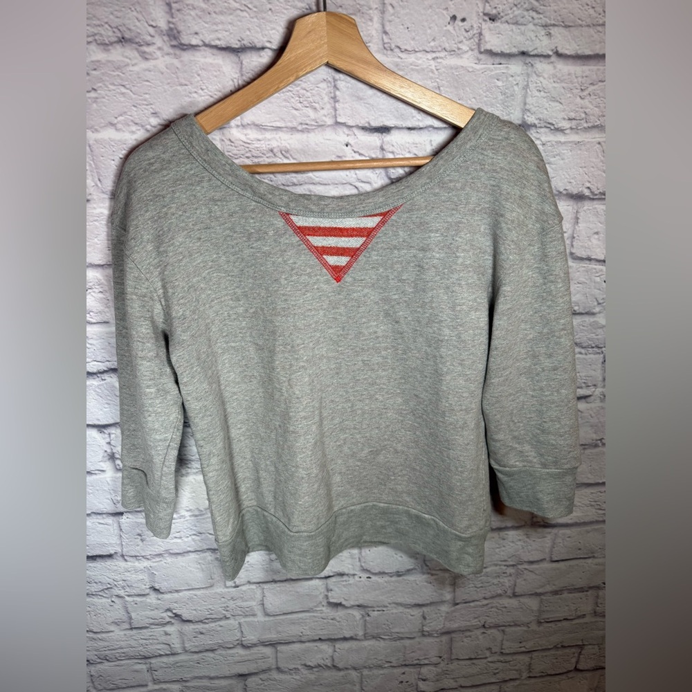Miss Me‎ Sweater Women's medium Gray Pullover Outdoor Casual Open Back Adult
